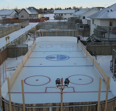 oilers-backyard-rink1